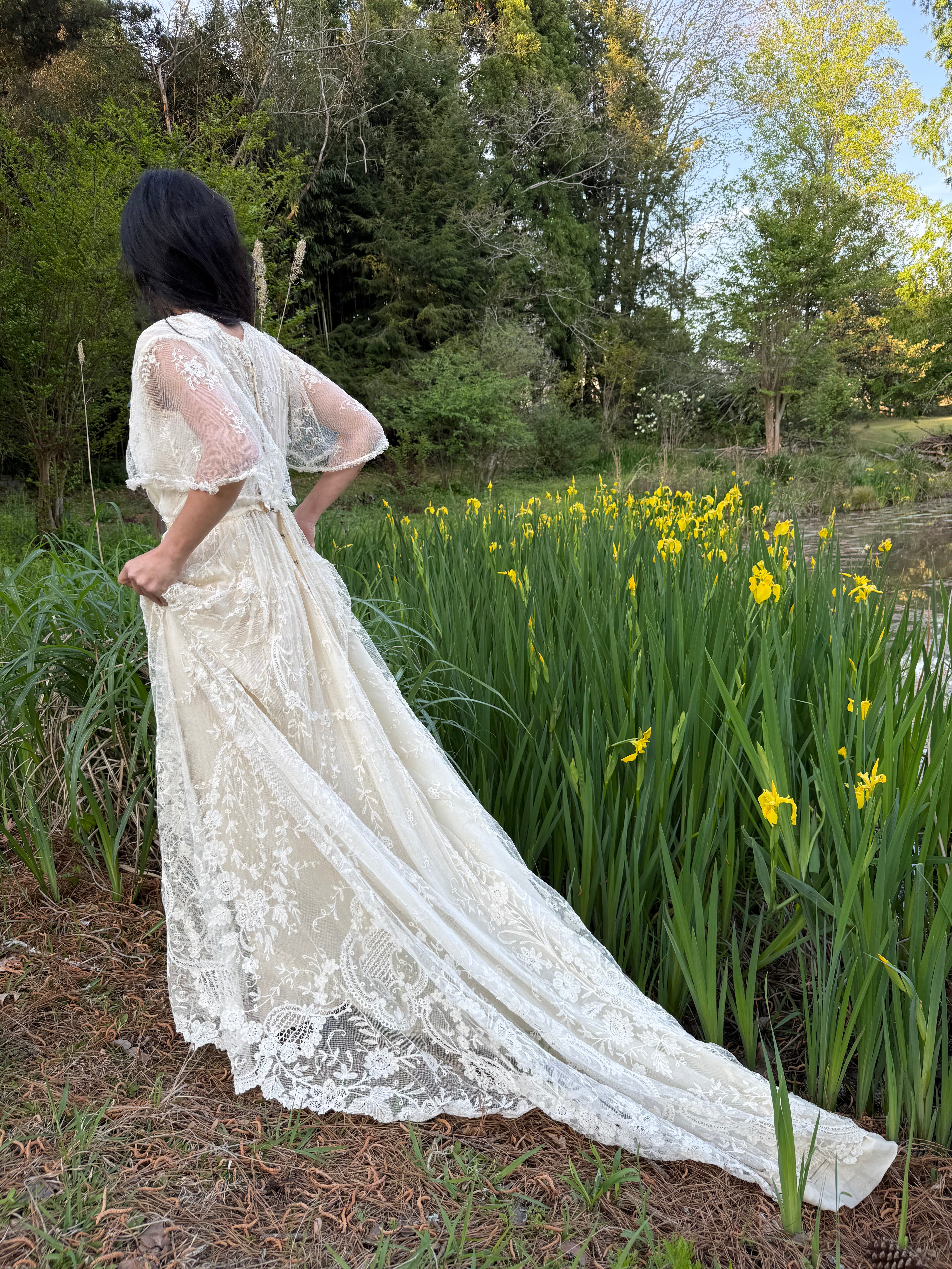 Rare Antique Duchesse Lace Gown - XS
