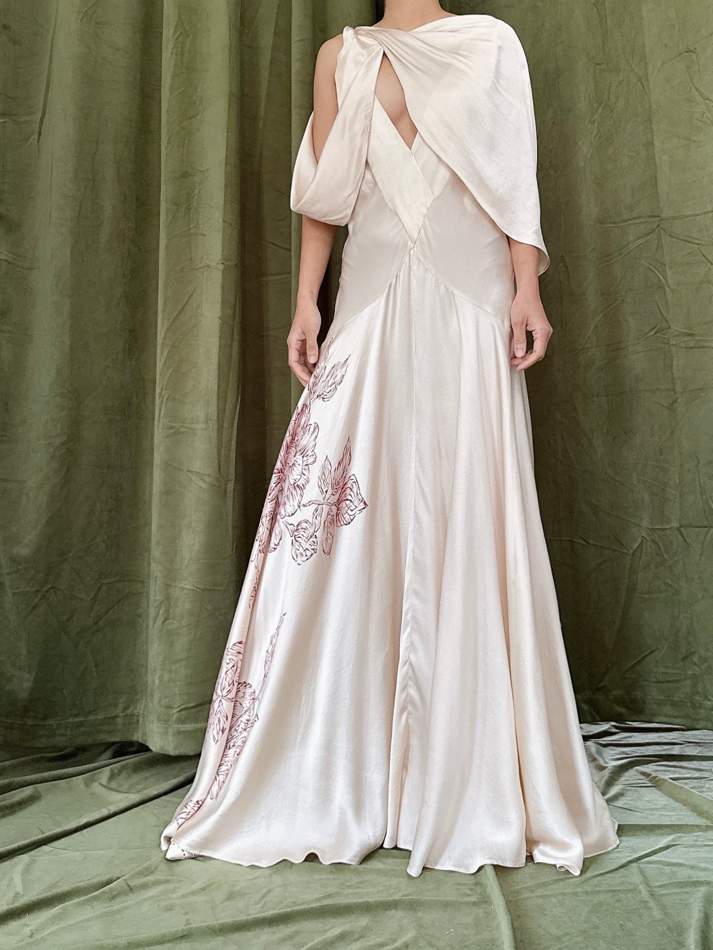 Vintage Ecru Painted Peony Silk Gown - M