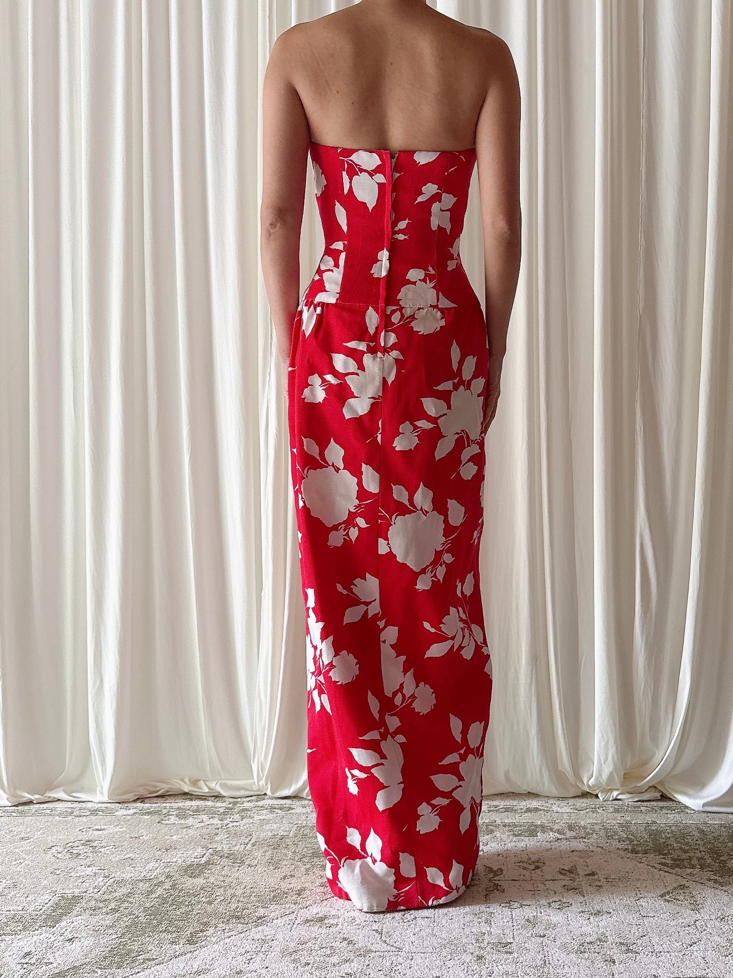 Vintage Victor Costa Red Dress - Size 2
