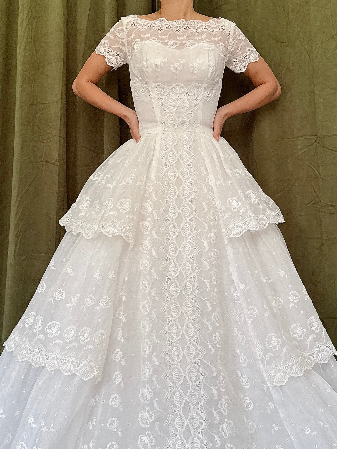 Vintage Embroidered Side Tiered Gown - XS